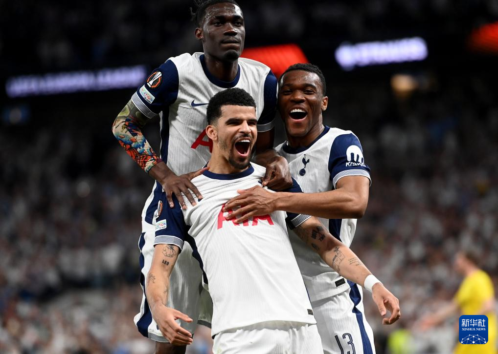 记者：诺伊尔胃肠道感染恢复，本轮可以出战（记者：诺伊尔已从肠胃不适康复，本轮可出场）