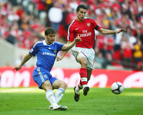 斯洛特：这点球在英超可能不会判；萨拉赫？今晚属于在场球员（斯洛特：这次点球英超未必判；萨拉赫？今晚只谈上场球员）