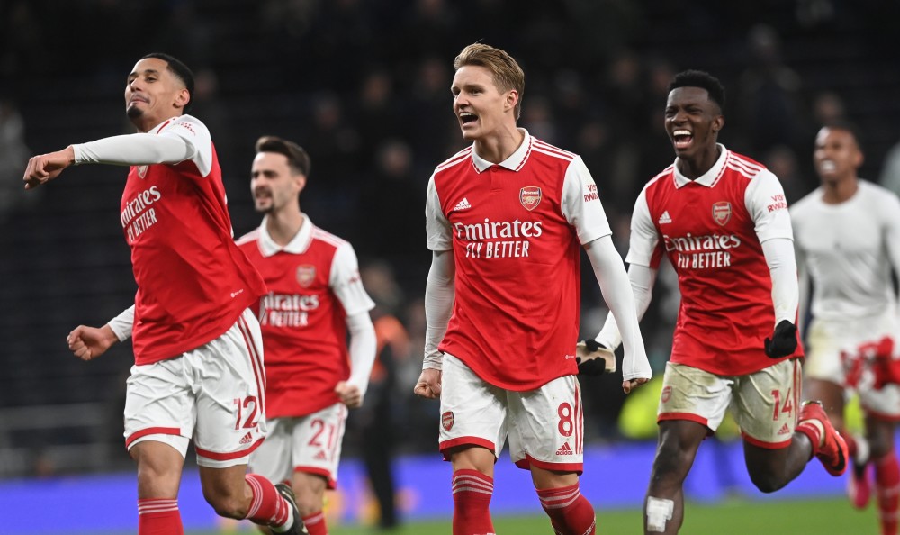 米兰双雄先后遭淘汰，那不勒斯与博洛尼亚会师意超杯决赛（米兰双雄相继出局，那不勒斯与博洛尼亚会师意超杯决战）