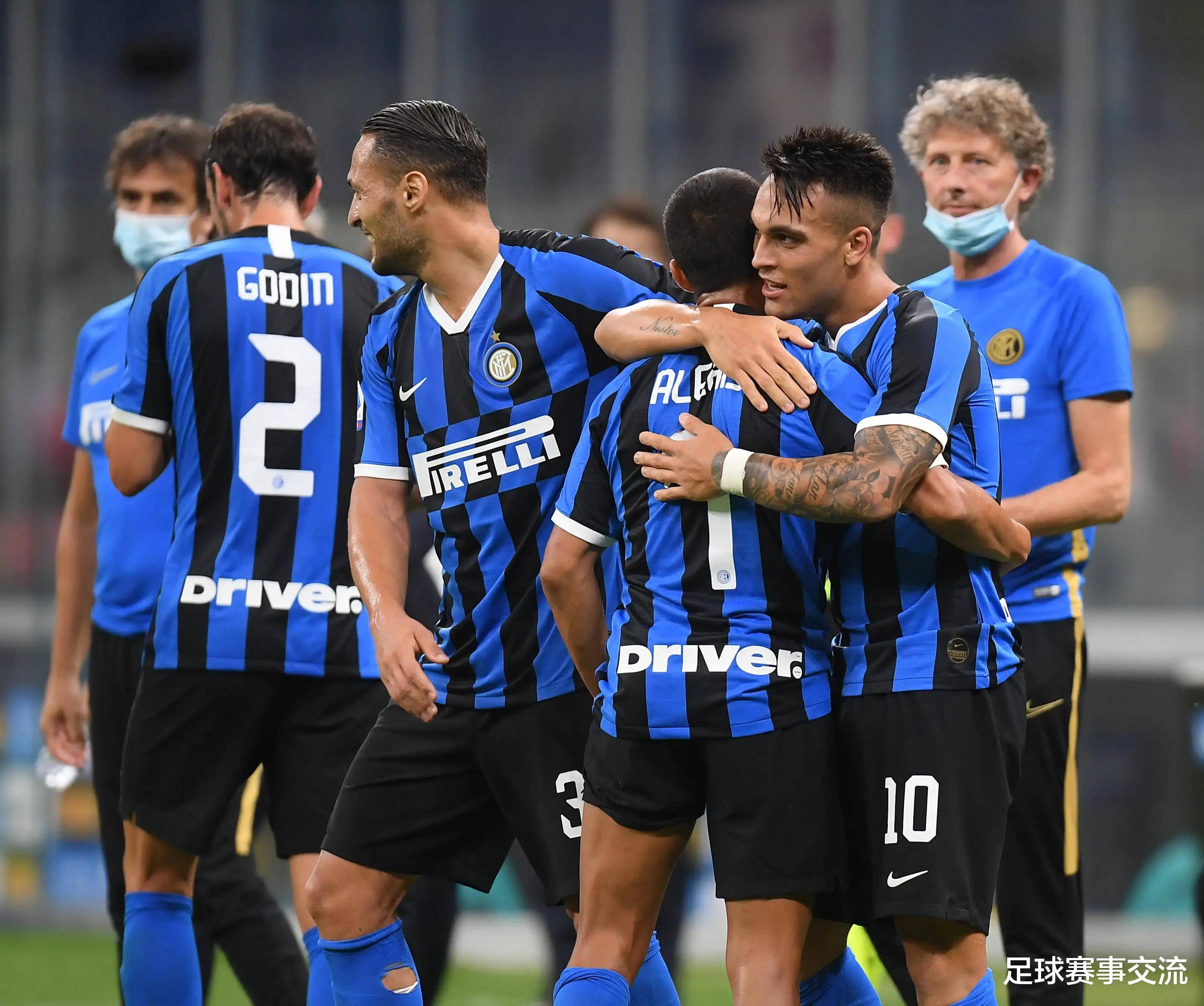 8场首发惊艳亮相！倪非凡一传进步大，但关键局仍靠老将（连续8场首发表现惊艳！倪非凡一传显著提升，关键时刻仍需老将托底）