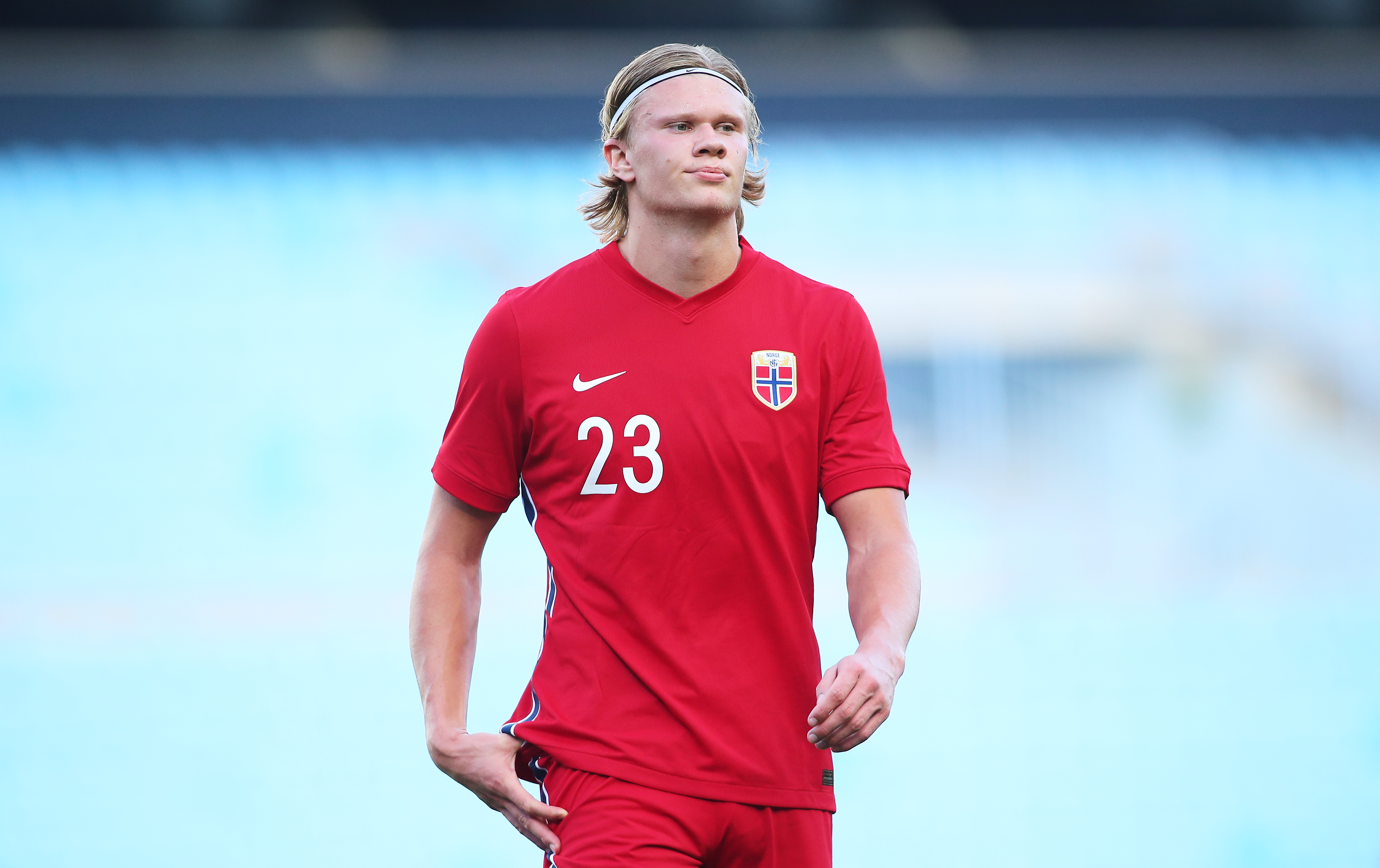 迪乌夫：齐沃经常和我交流帮我提高，高兴自己的机会越来越多（迪乌夫：齐沃常与我沟通助我提升，为机会增多而欣喜）