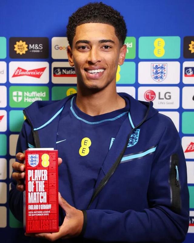 上赛季至今奥利塞德甲助攻22次，同期五大联赛第一（自上赛季至今，奥利塞在德甲贡献22次助攻，位列同期五大联赛第一）