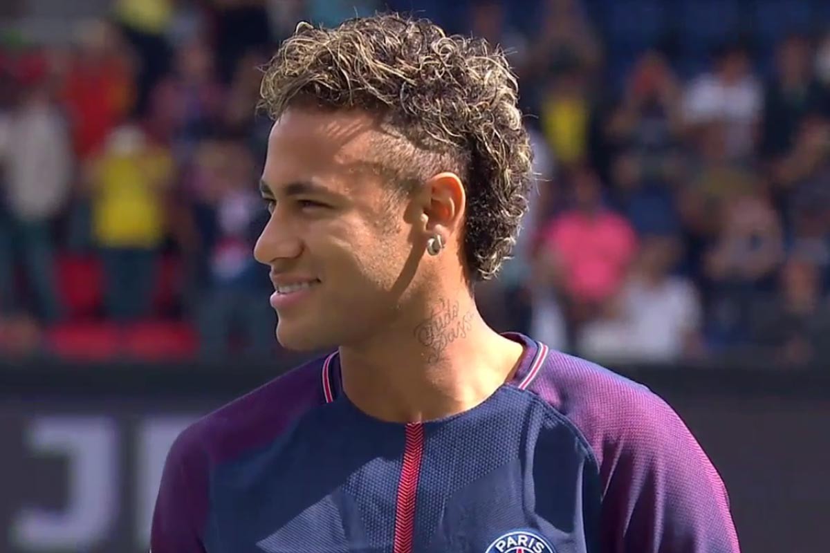 上海海港中超三连冠，但含金量极低，山东泰山明年是最大夺冠热门（上海海港中超三连冠成色不佳，山东泰山被看好为明年夺冠头号热门）